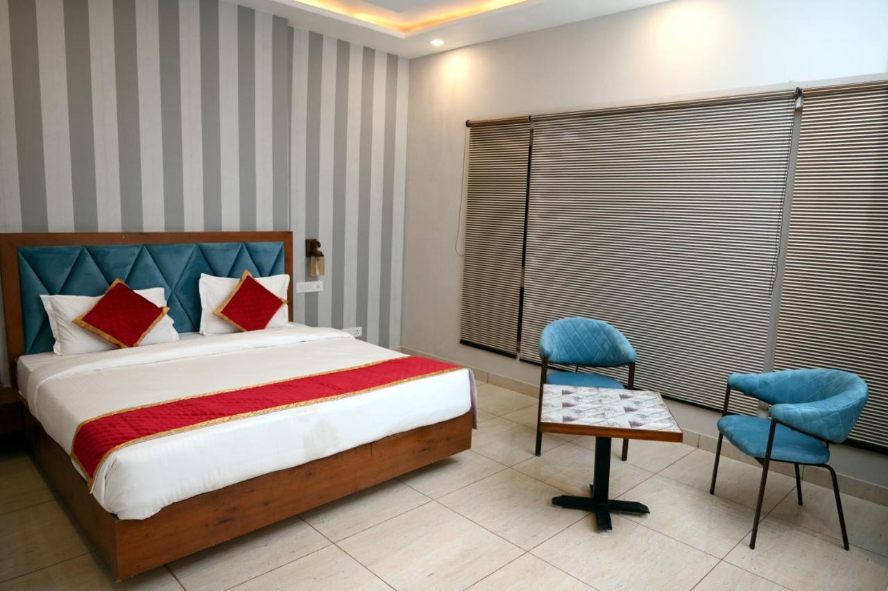 Hotel Singla Residency Kangra Dış mekan fotoğraf